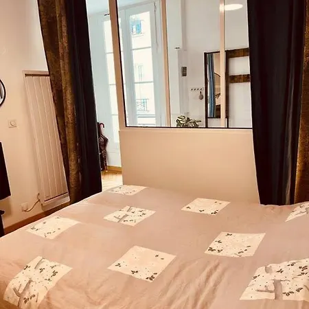 : Superbe Au Coeur Du Marais Apartment