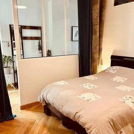 : Superbe Au Coeur Du Marais Apartment *